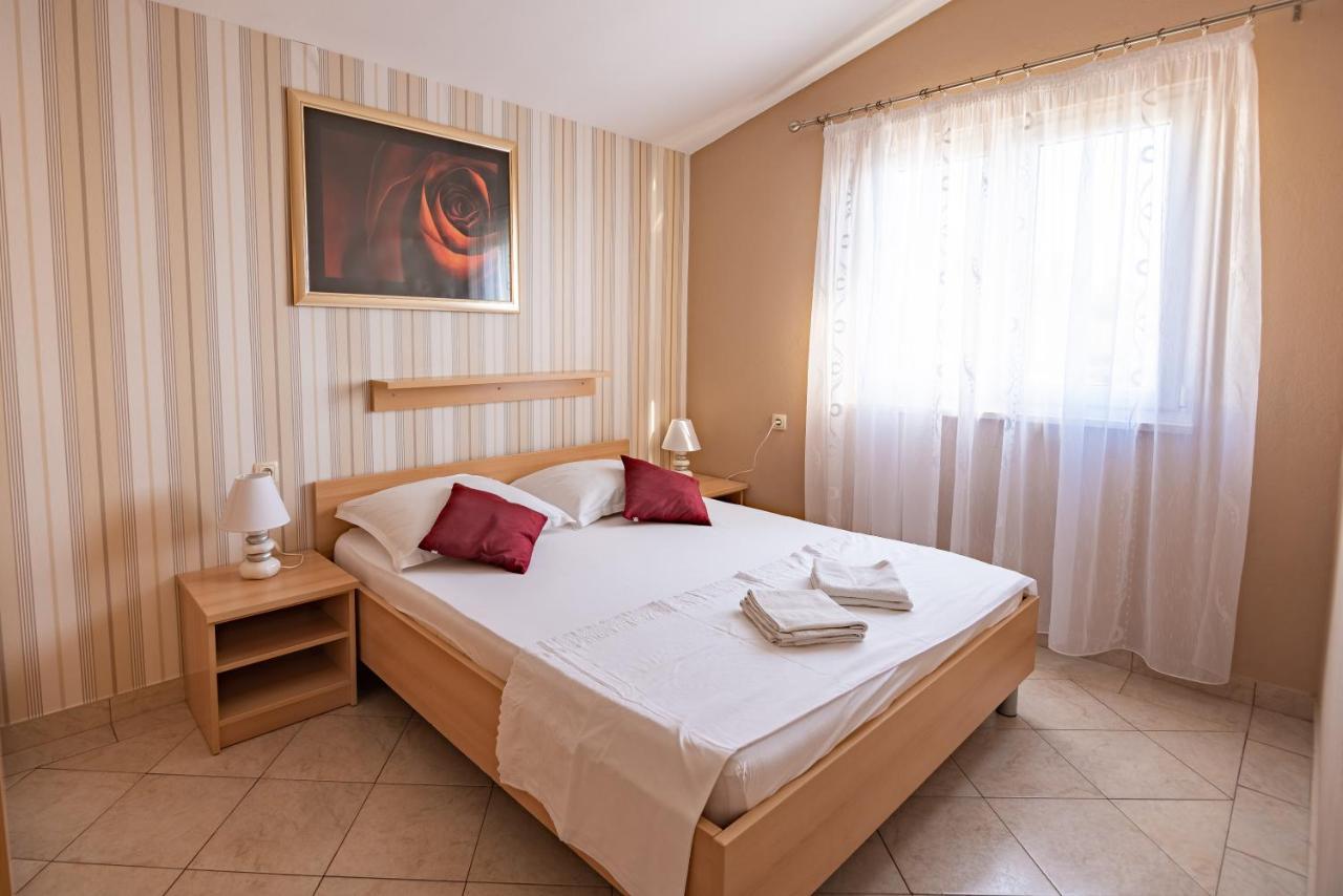 Apartments Matic Rogoznica  Ngoại thất bức ảnh